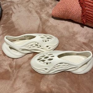 Yeezy foam runner sand